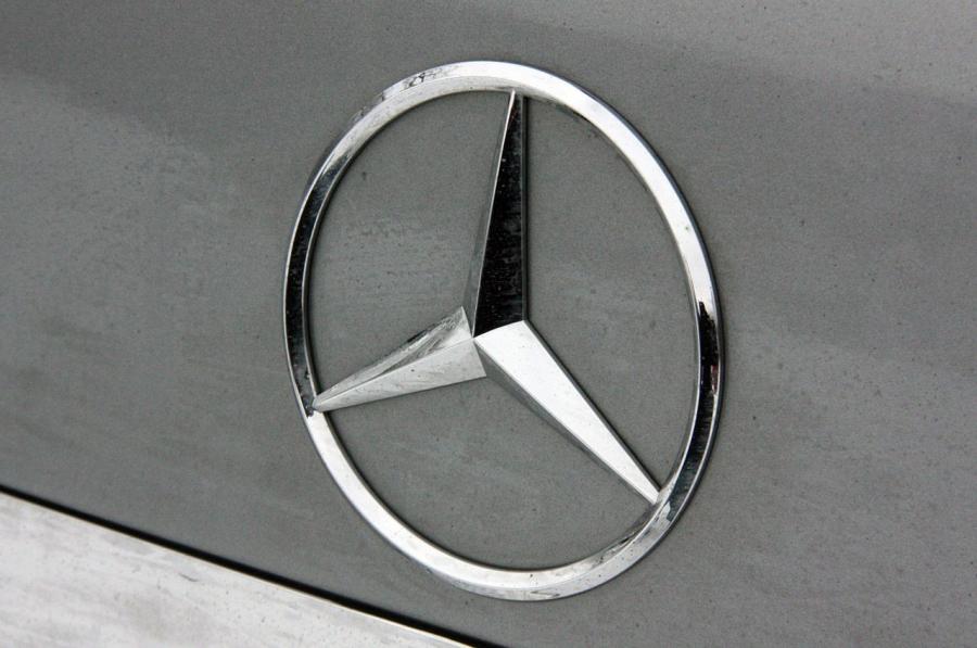  Mercedes-Benz ML63 AMG 2011 года  (фото 46 из 81)